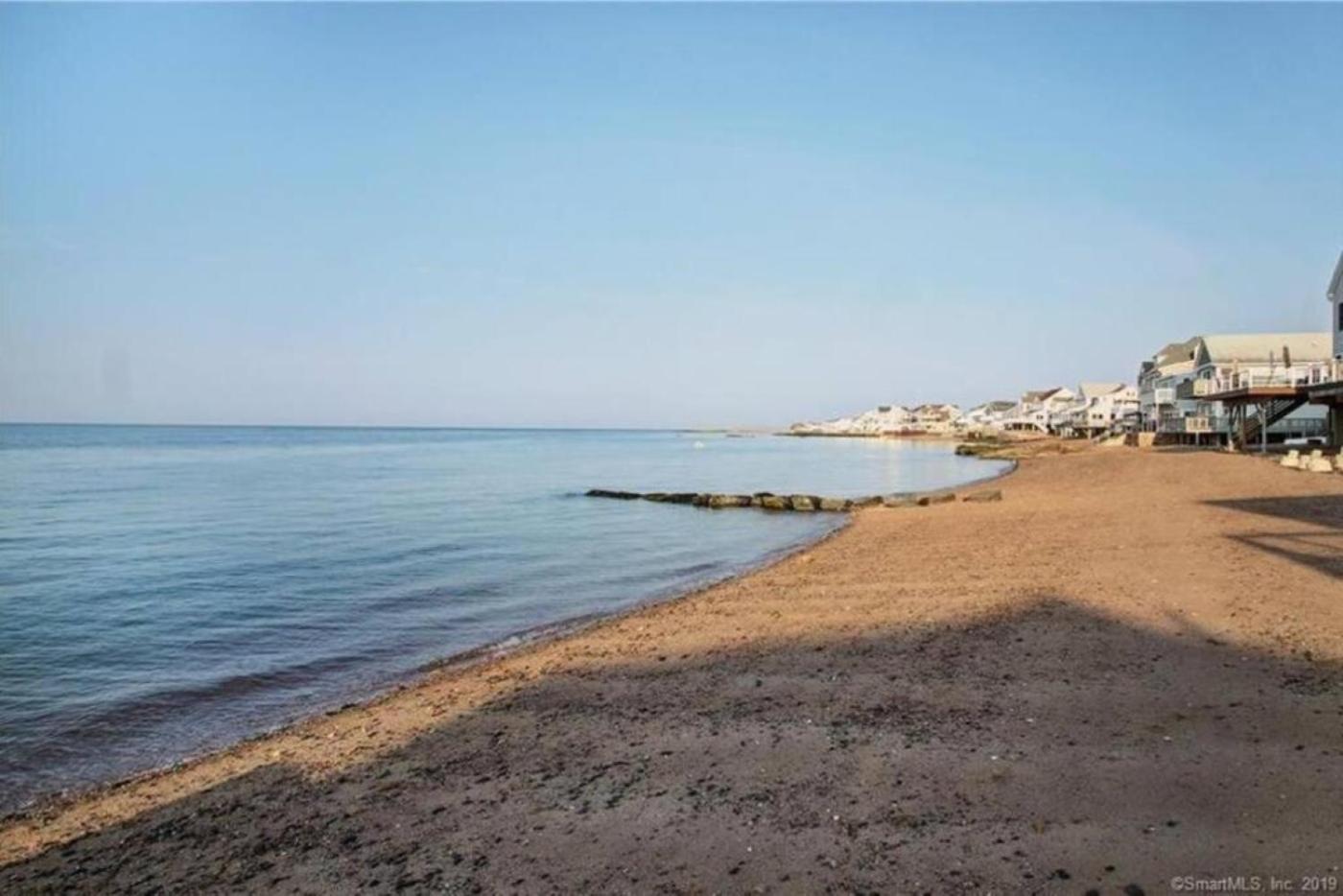 Cozy Beach - Direct Waterfront! East Haven Exterior photo