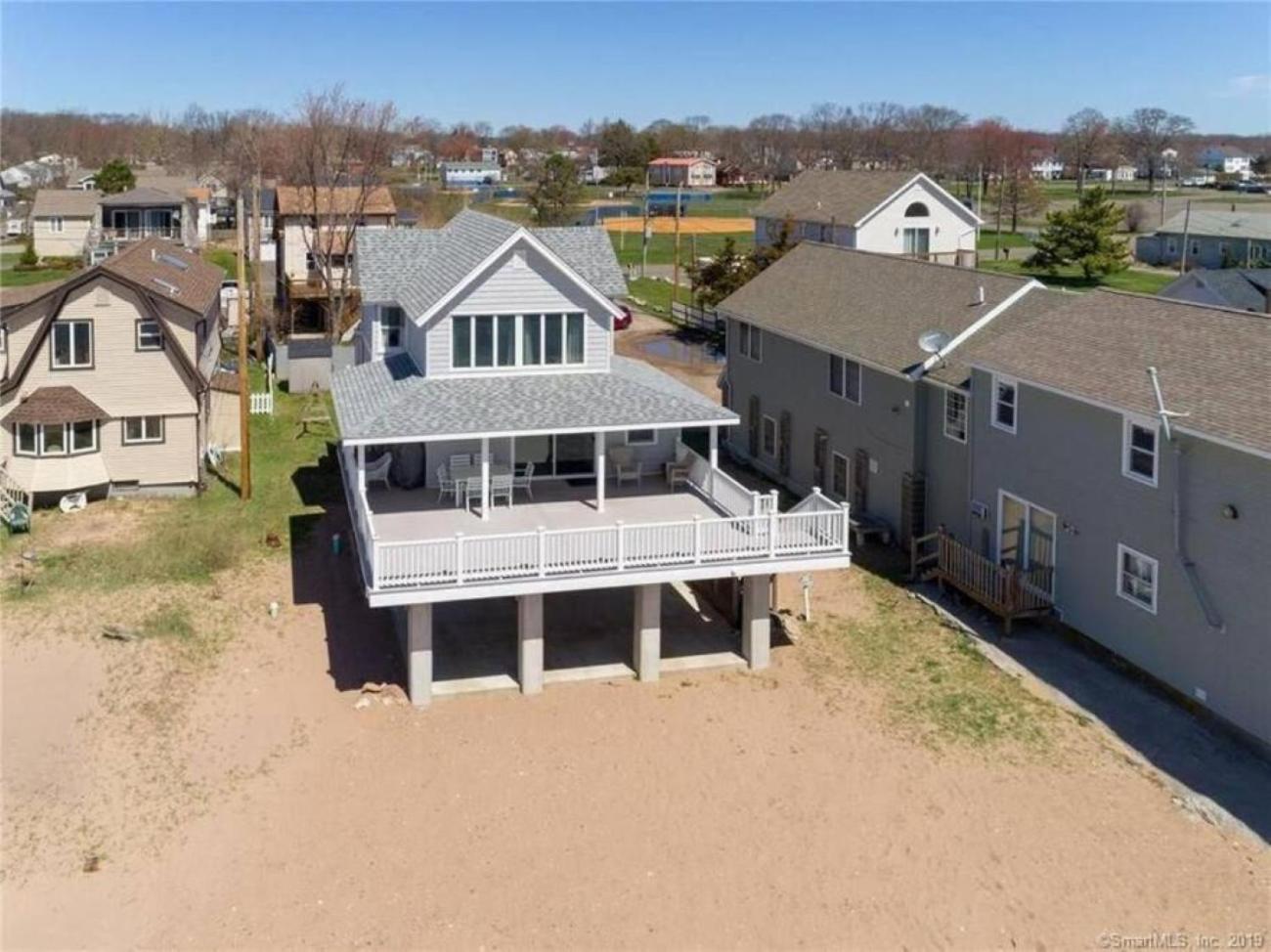 Cozy Beach - Direct Waterfront! East Haven Exterior photo